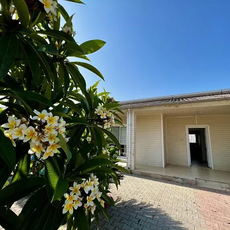 Flat W Garden 5 Min To Coast In Kyrenia *