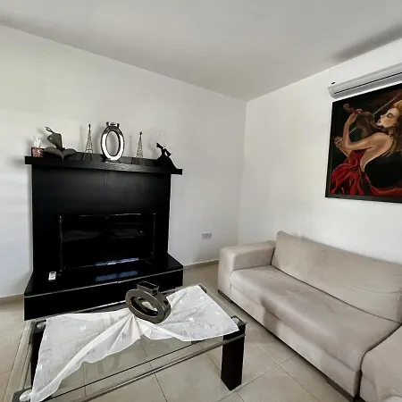 Flat W Garden 5 Min To Coast In Kyrenia Holiday home Kyrenia (Northern Cyprus)
